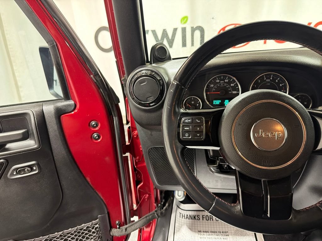 Used 2012 Jeep Wrangler Unlimited Sahara AWD/4WD image 26