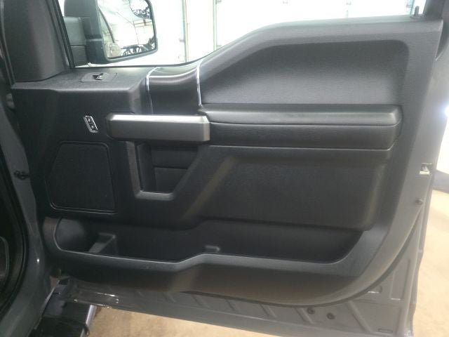 Used 2018 Ford F150 XLT w/ Equipment Group 302A Luxury AWD/4WD image 6