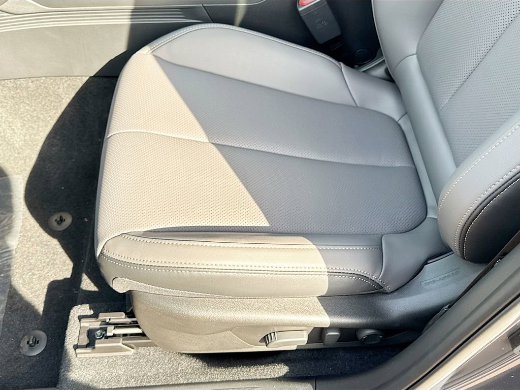 New 2026 Subaru Outback Limited image 18