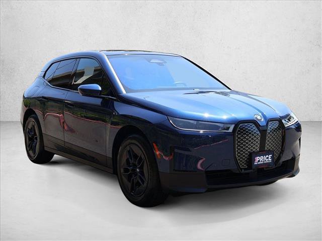 Used 2023 BMW iX xDrive50 AWD/4WD image 4