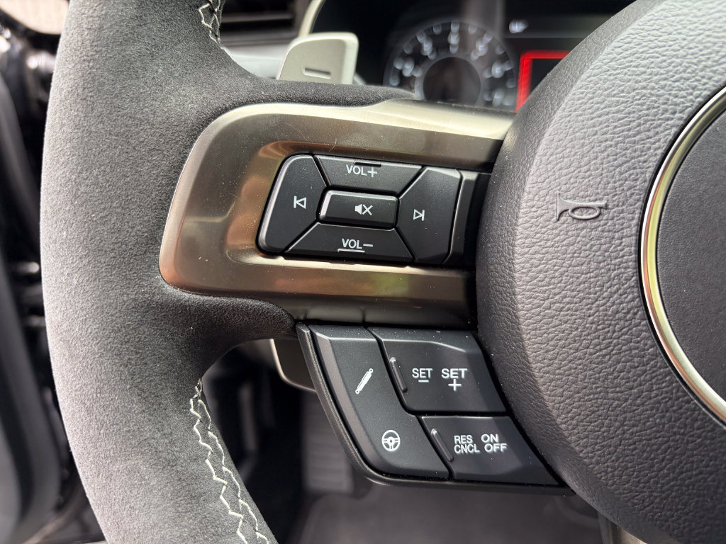 Certified 2020 Ford Mustang Shelby GT500 w/ Technology Package RWD image 46