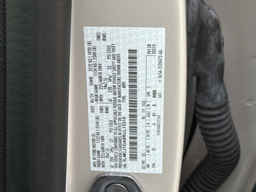 Used 2024 Lincoln Corsair AWD image 31