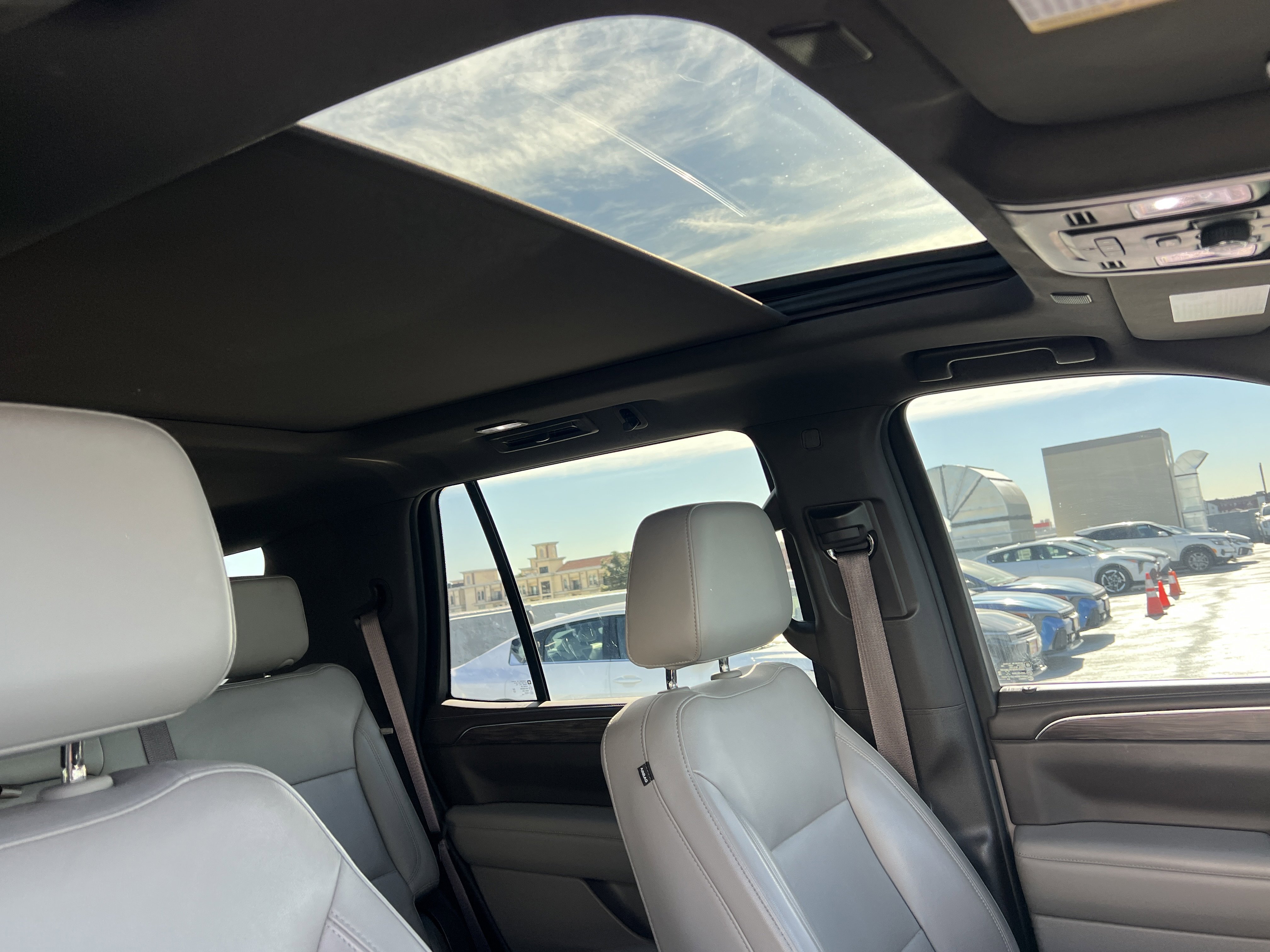 Used 2021 Chevrolet Tahoe LT w/ LT Signature Package image 15