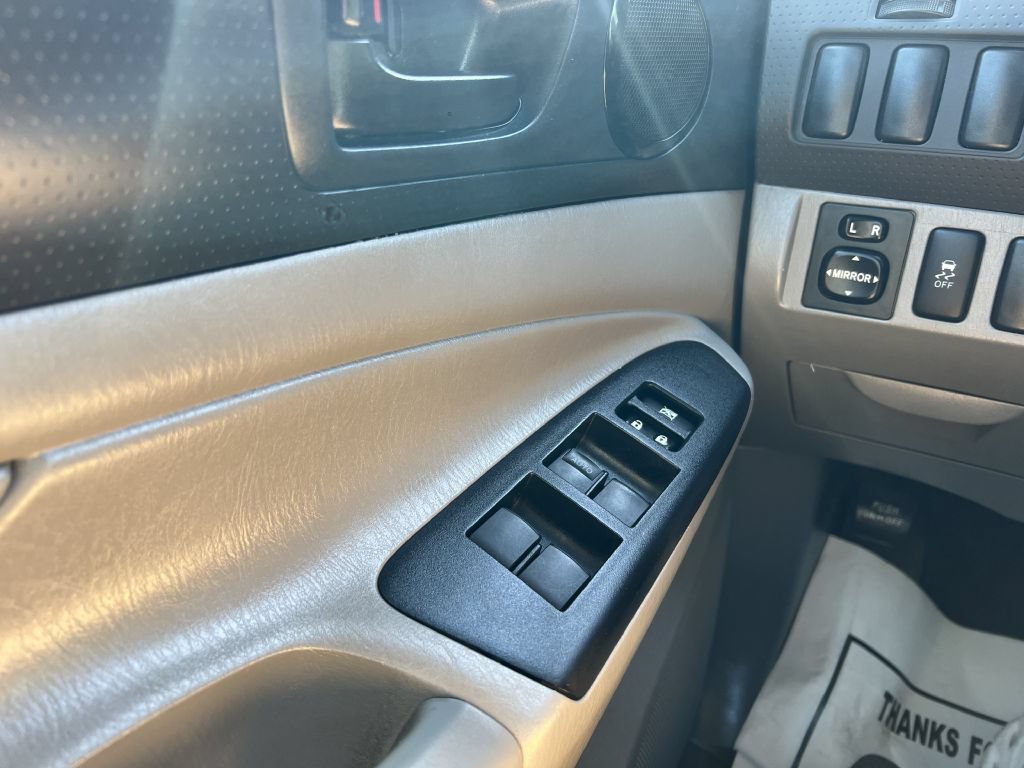 Used 2015 Toyota Tacoma PreRunner w/ Convenience Package RWD image 19