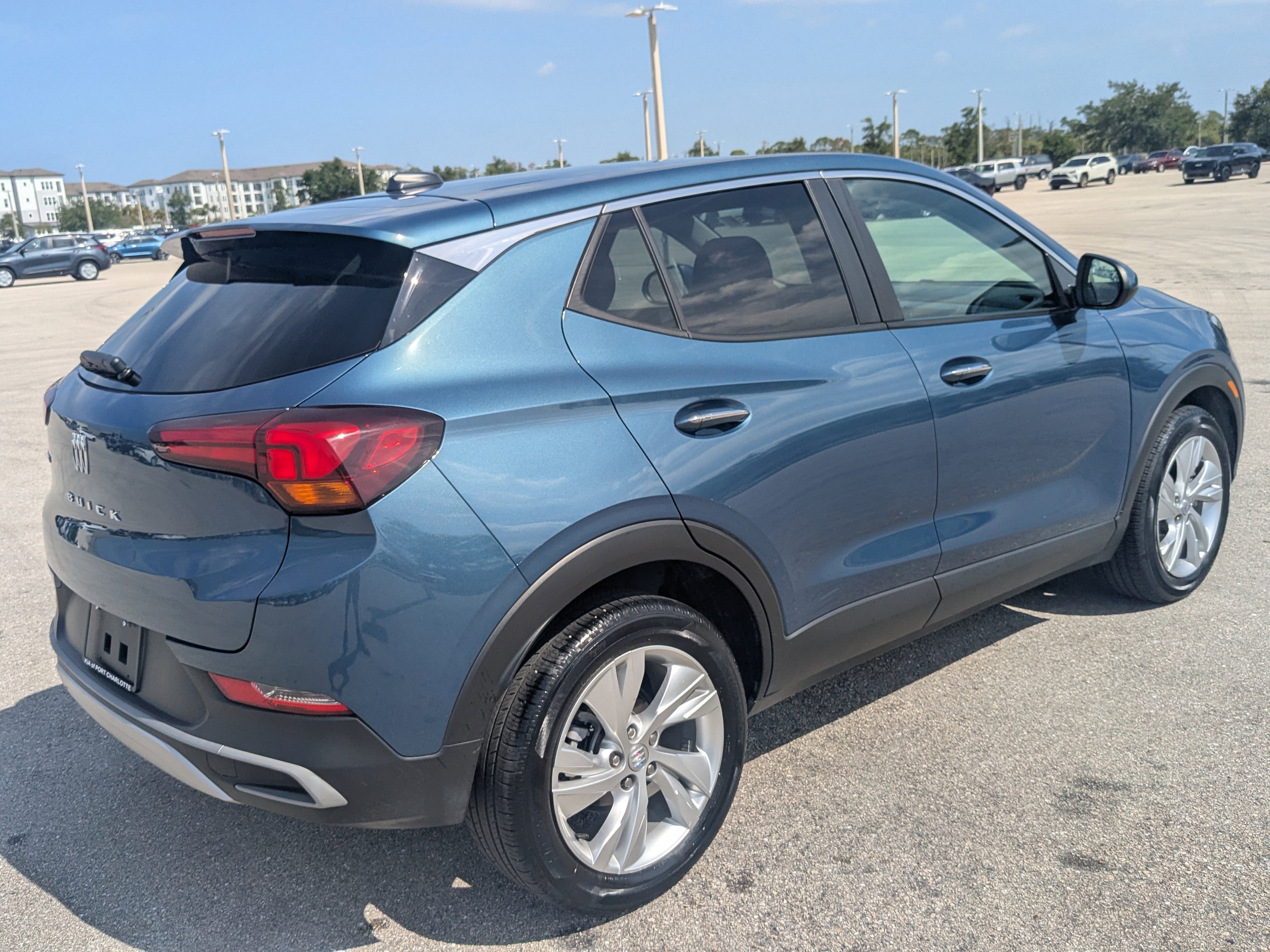 Used 2024 Buick Encore GX Preferred FWD image 5