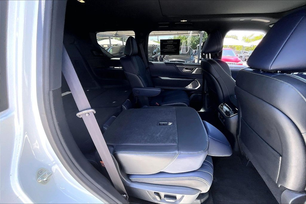 Used 2026 INFINITI QX80 4WD image 36