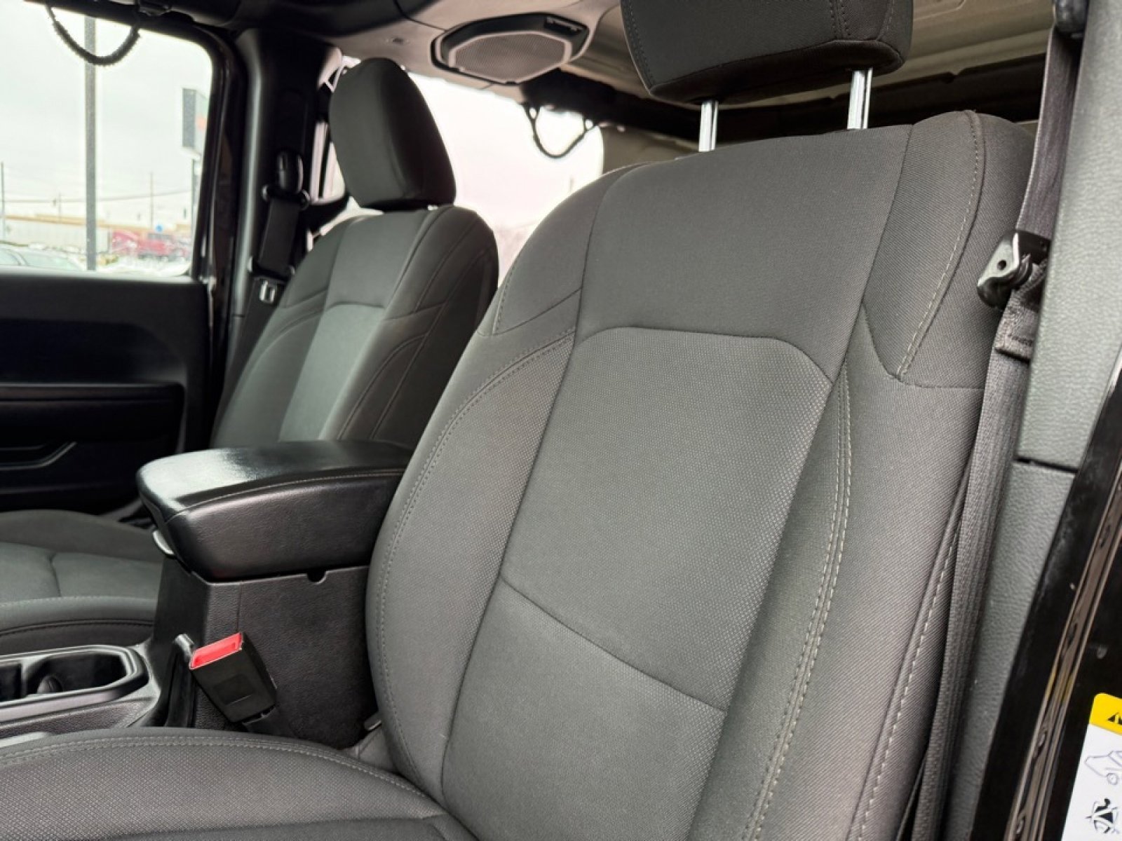 Used 2018 Jeep Wrangler Unlimited Sport S image 16