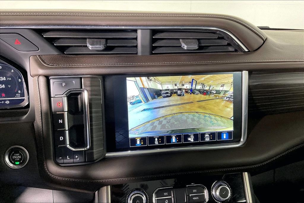 Used 2022 GMC Yukon Denali w/ Denali Premium Package image 31