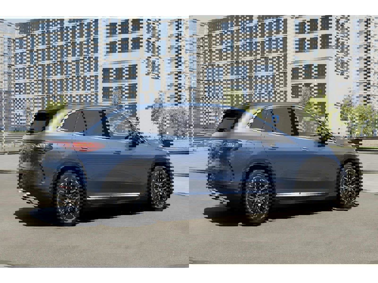 New 2026 Mercedes-Benz EQE 320 4MATIC SUV image 18