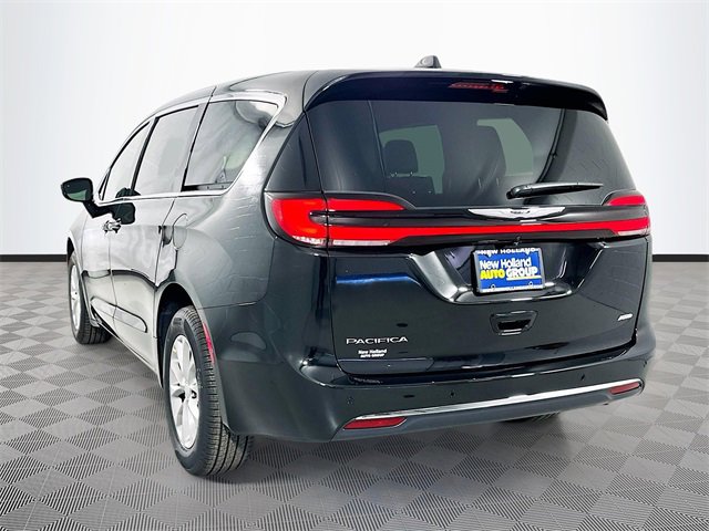 New 2026 Chrysler Pacifica Select image 21