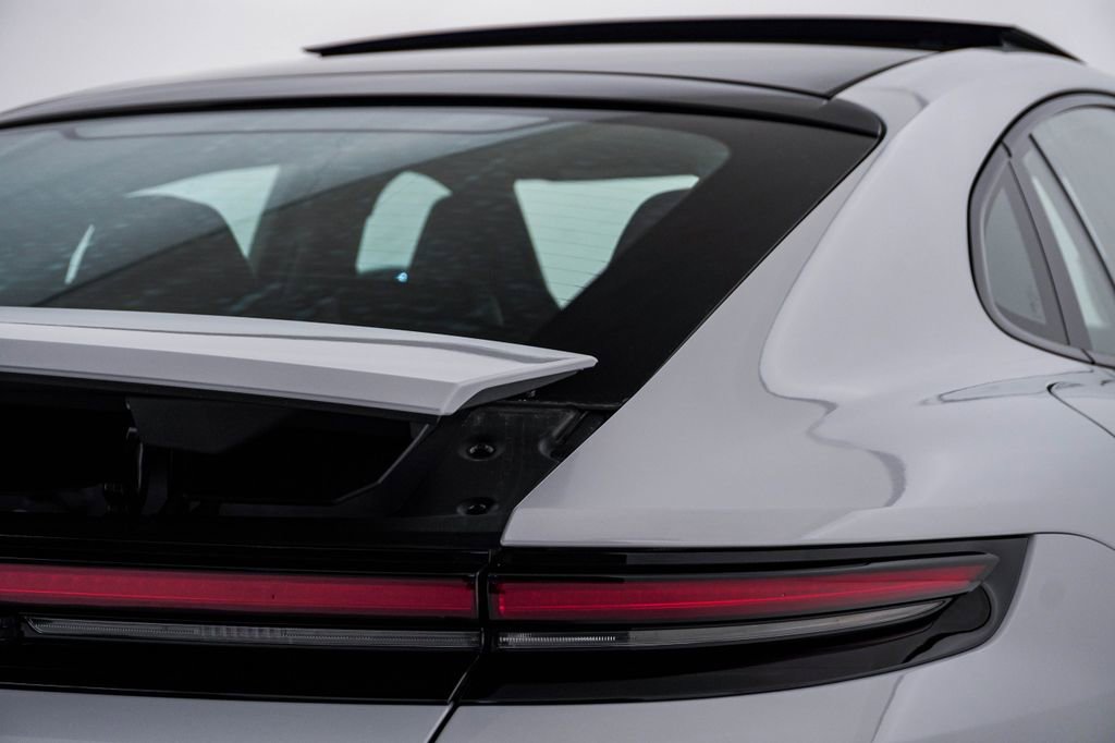 New 2026 Porsche Panamera 4 image 12