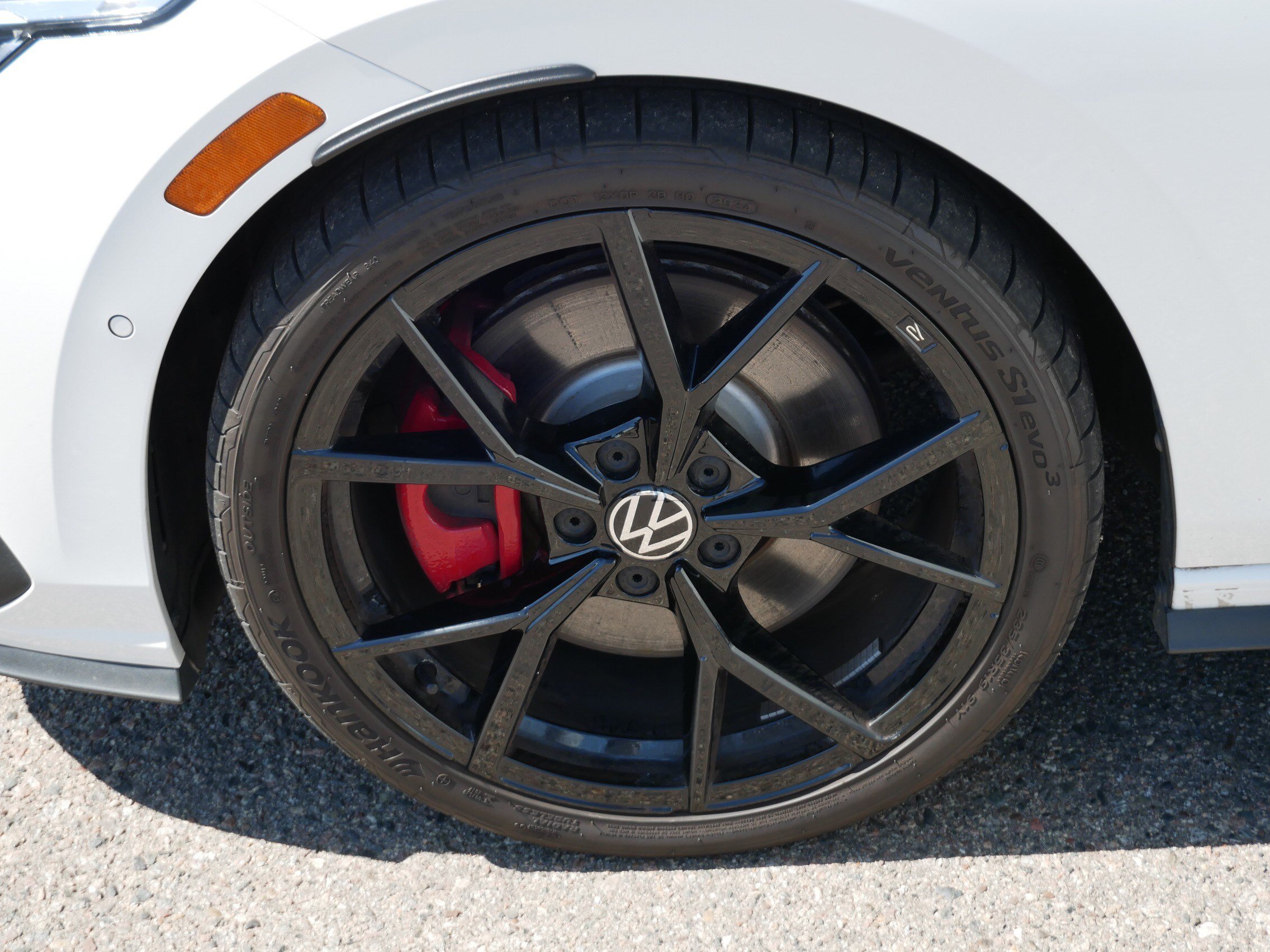 Certified 2024 Volkswagen GTI Autobahn w/ MDO Package FWD image 15