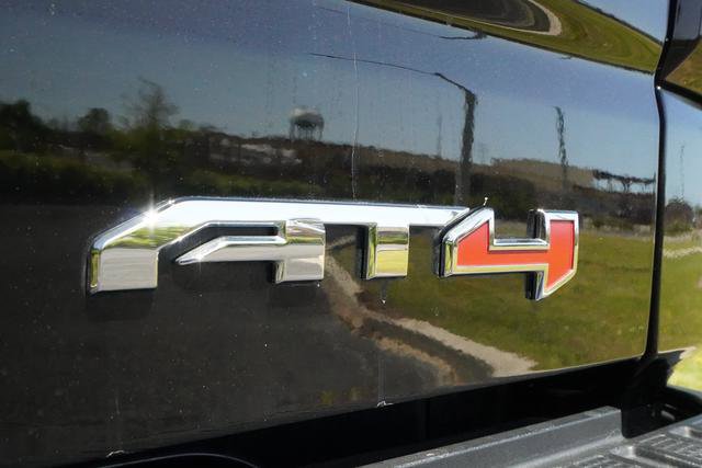 Used 2023 GMC Sierra 1500 AT4 w/ AT4 Premium Package image 43