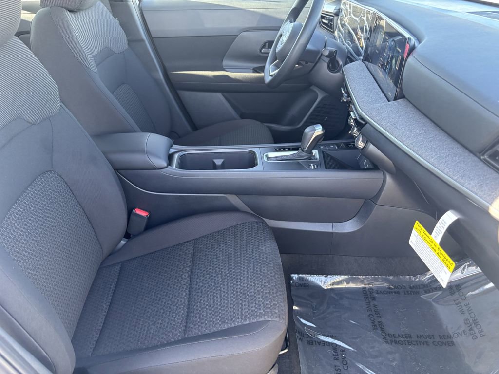 New 2026 Nissan Kicks S image 9