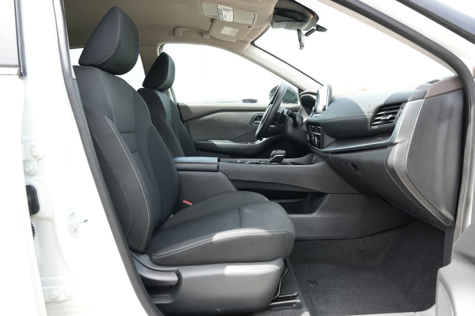 Used 2023 Nissan Rogue S FWD image 22