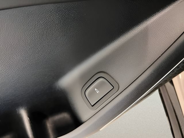 Certified 2026 Buick Enclave Sport Touring AWD/4WD image 19