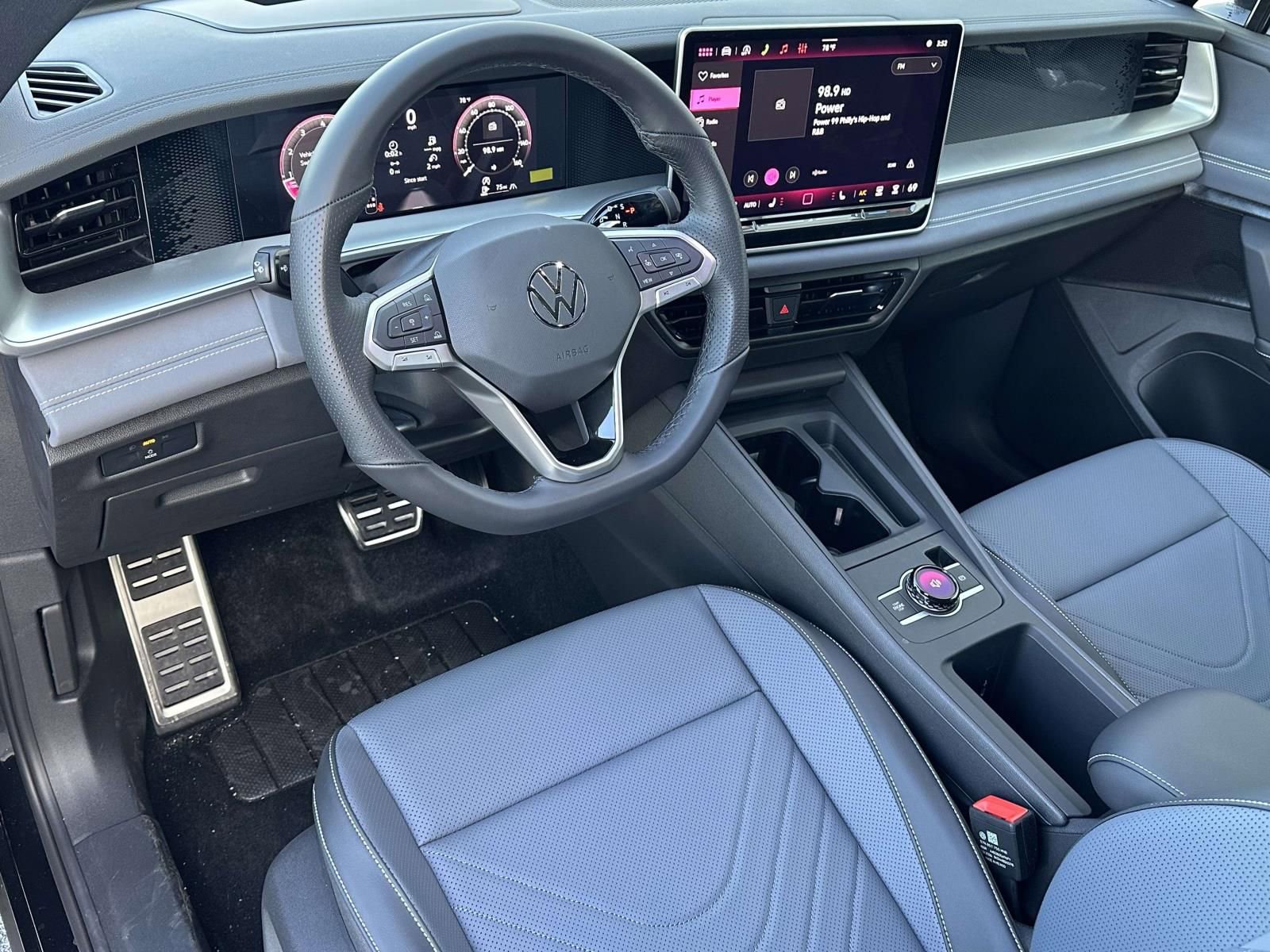 New 2026 Volkswagen Tiguan SE R-Line image 10