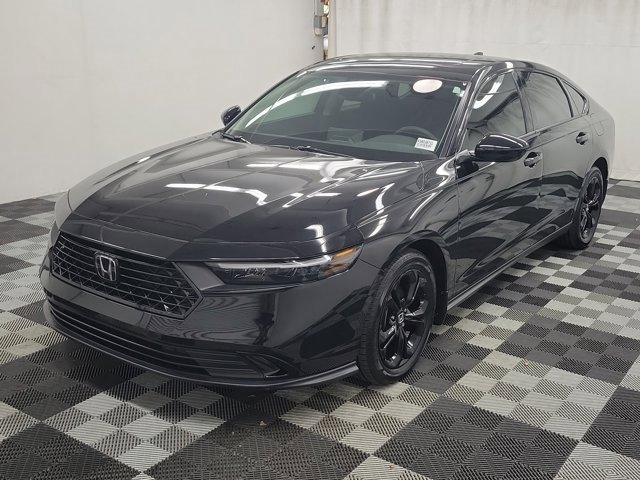 Used 2025 Honda Accord SE image 3