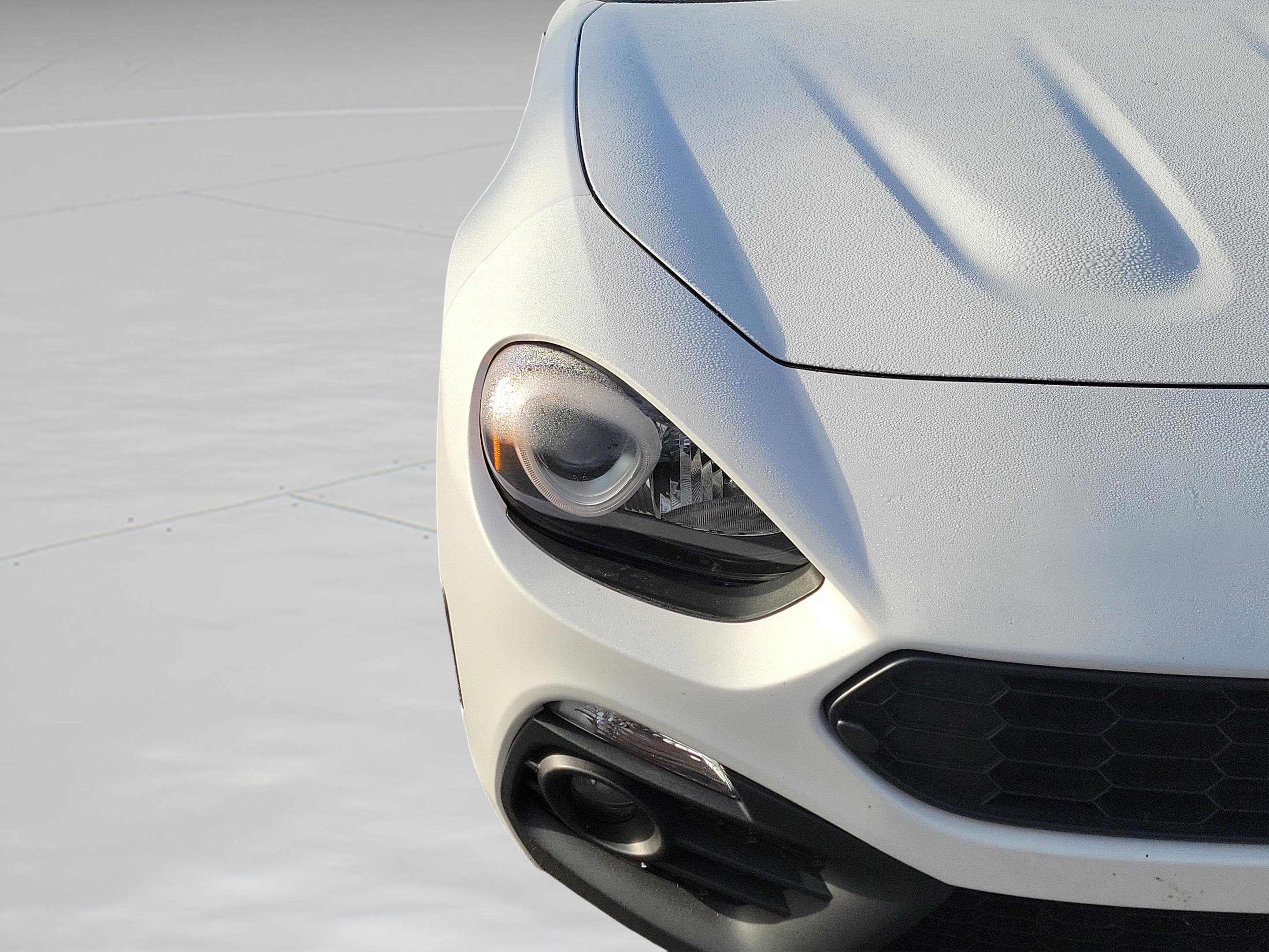 Used 2017 FIAT 124 Spider Abarth image 21