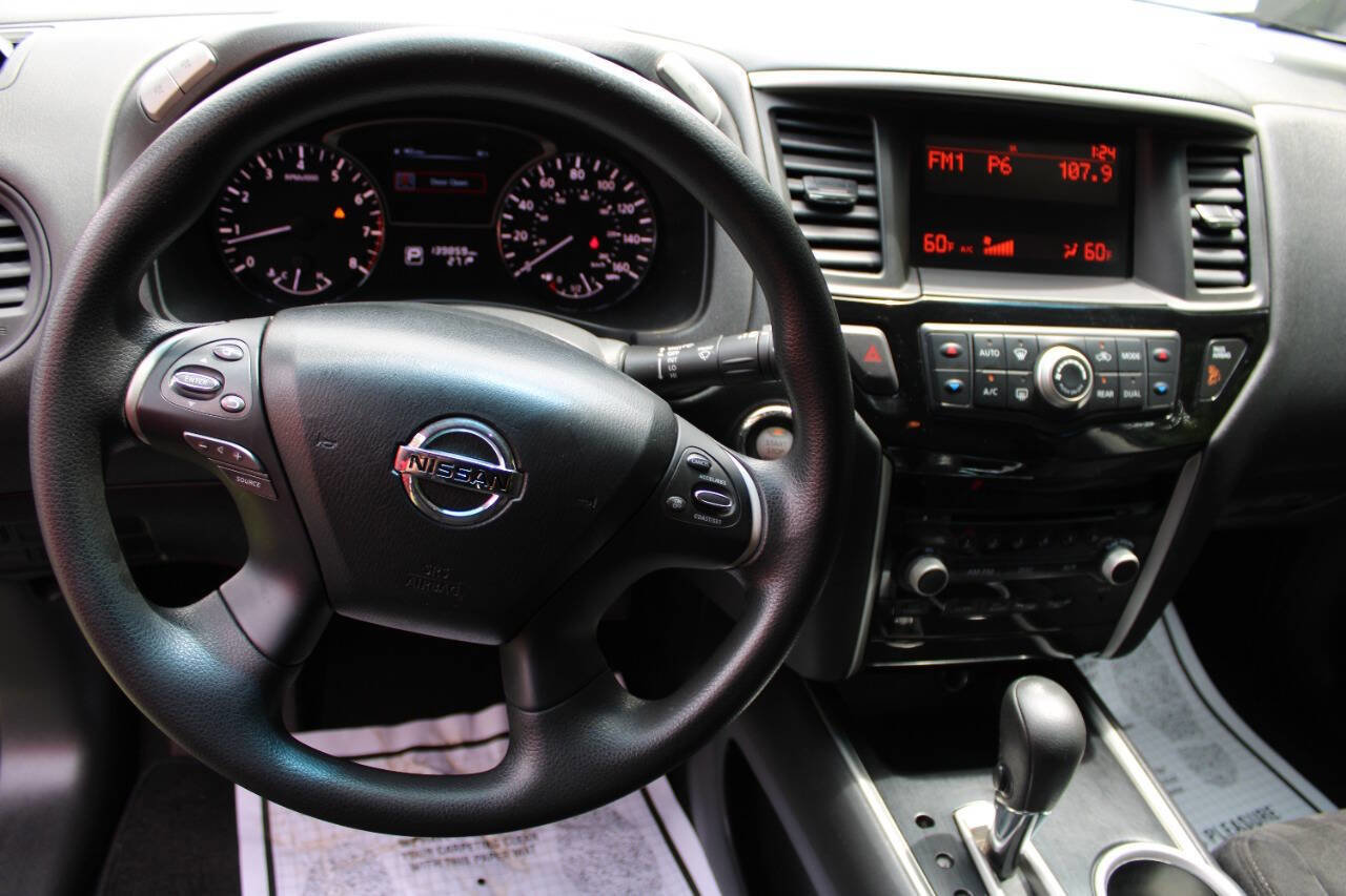 Used 2014 Nissan Pathfinder S image 17