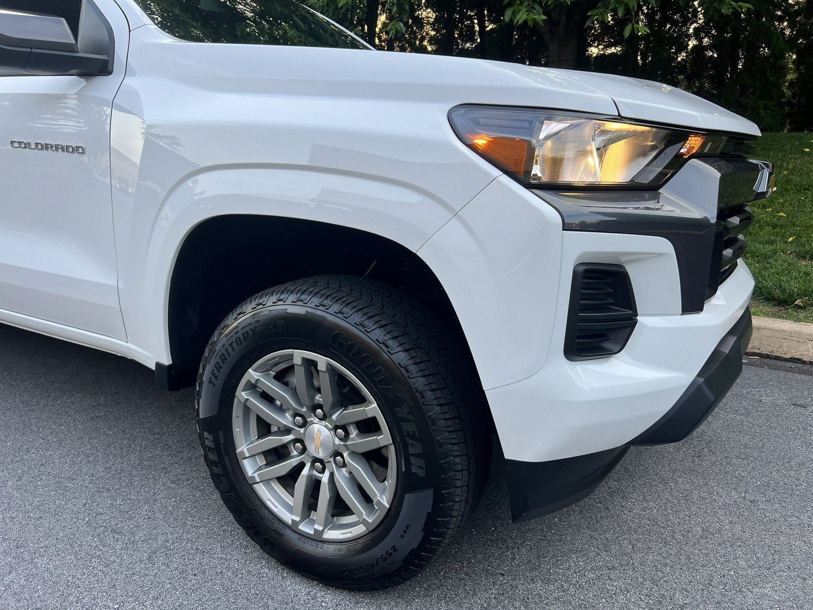Used 2025 Chevrolet Colorado LT w/ Advanced Trailering Package RWD image 68