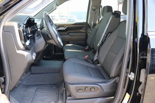 Used 2023 GMC Sierra 1500 Elevation w/ LPO, Elevation Black Package image 18