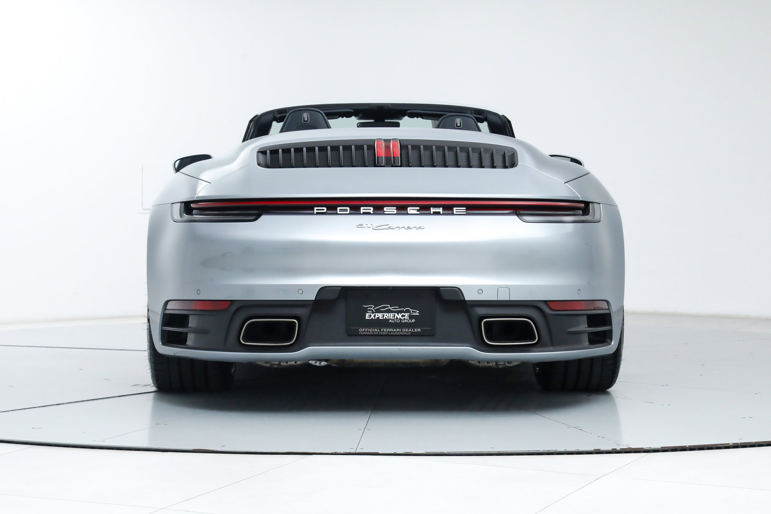 Used 2022 Porsche 911 Carrera RWD image 5