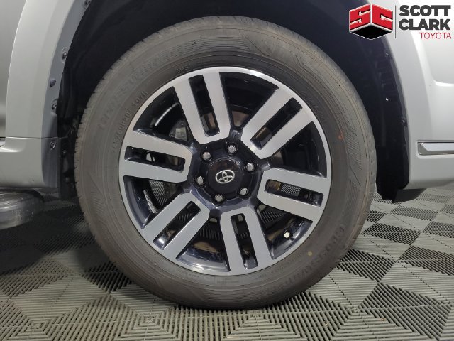 Used 2022 Toyota 4Runner Limited AWD/4WD image 10