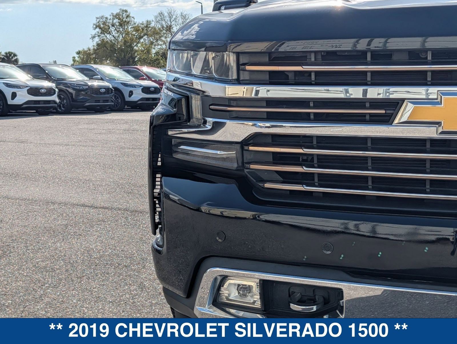 Used 2019 Chevrolet Silverado 1500 High Country w/ Safety Package II image 9
