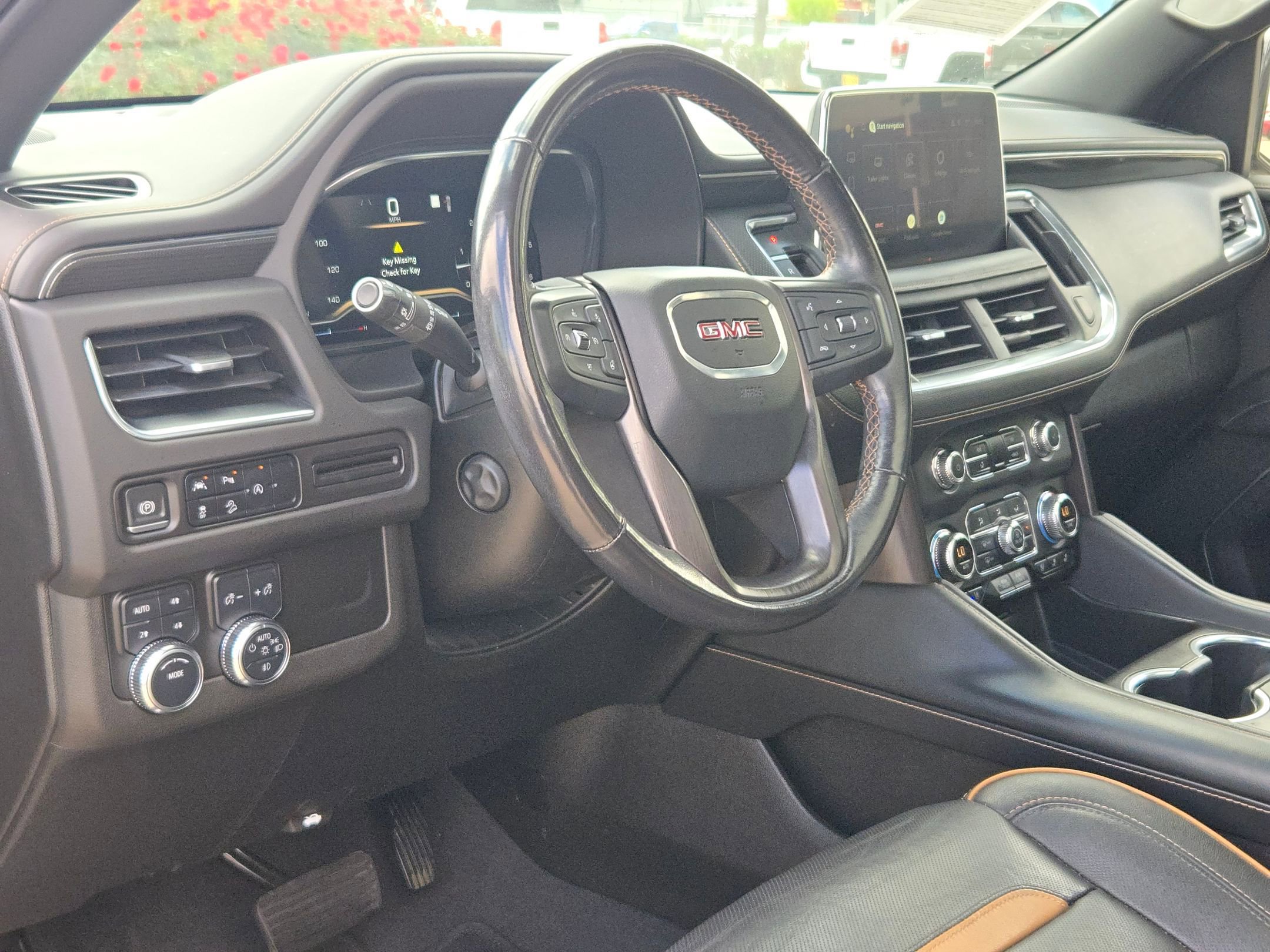Used 2023 GMC Yukon AT4 image 11
