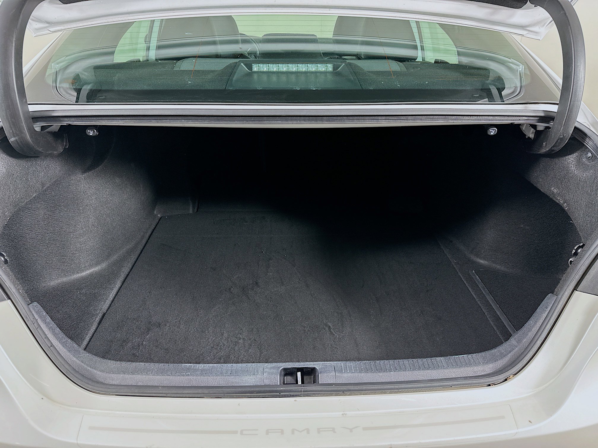 Used 2021 Toyota Camry XLE w/ Navigation Upgrade Package image 29