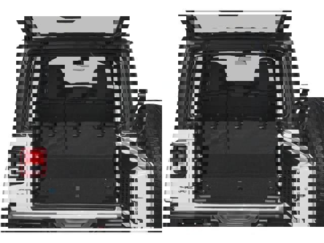 Used 2025 Jeep Wrangler Sahara image 11