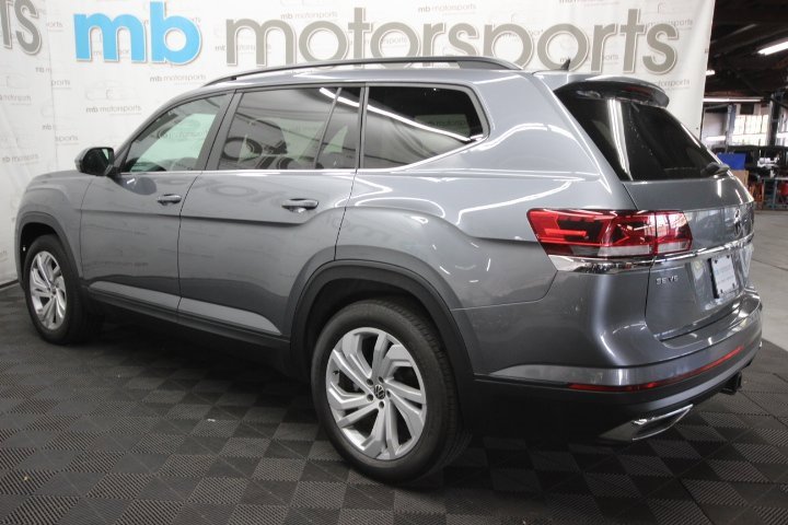 Used 2021 Volkswagen Atlas SE w/ Towing Package image 3