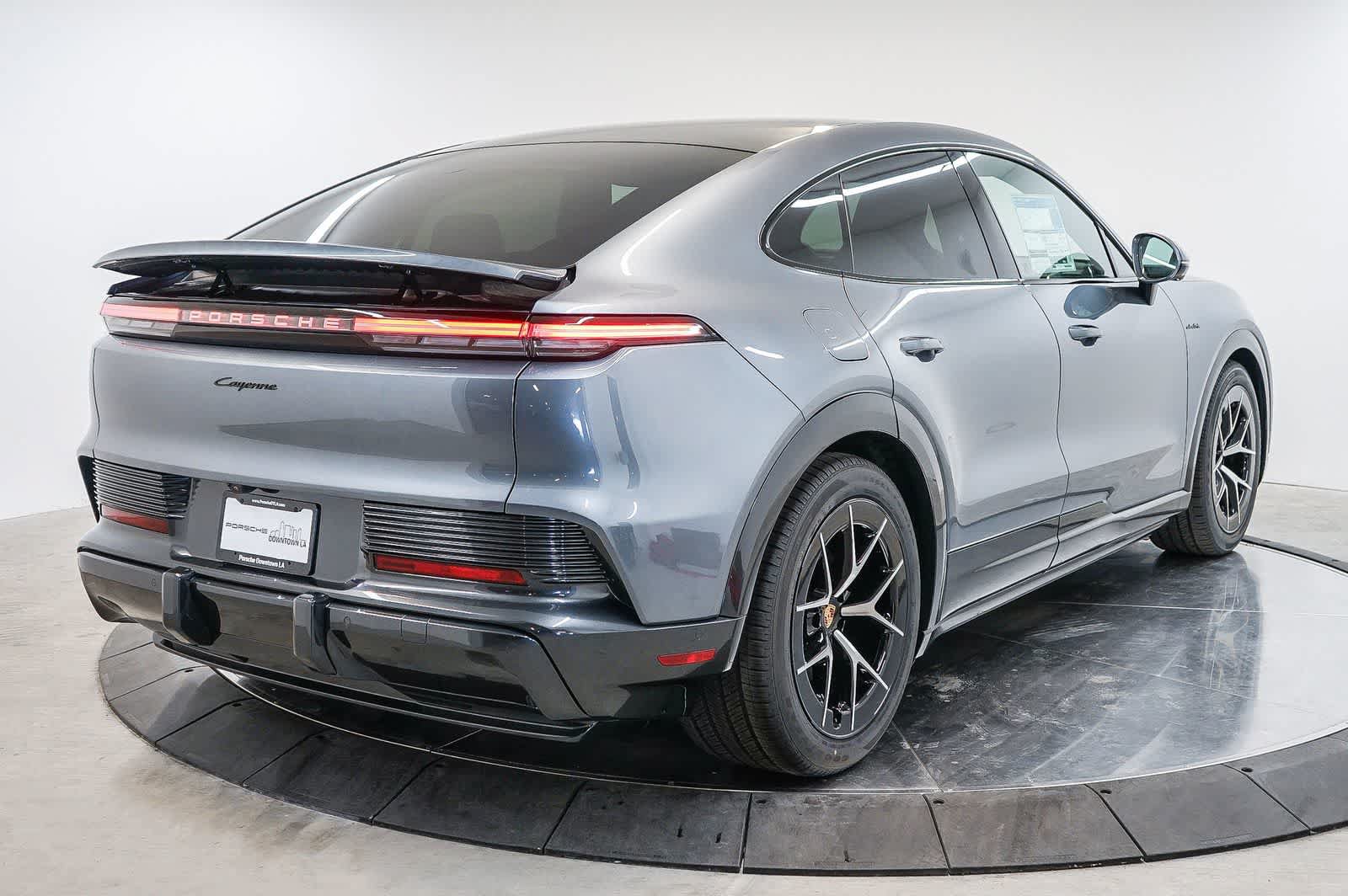 New 2026 Porsche Cayenne Electric Coupe AWD/4WD image 9