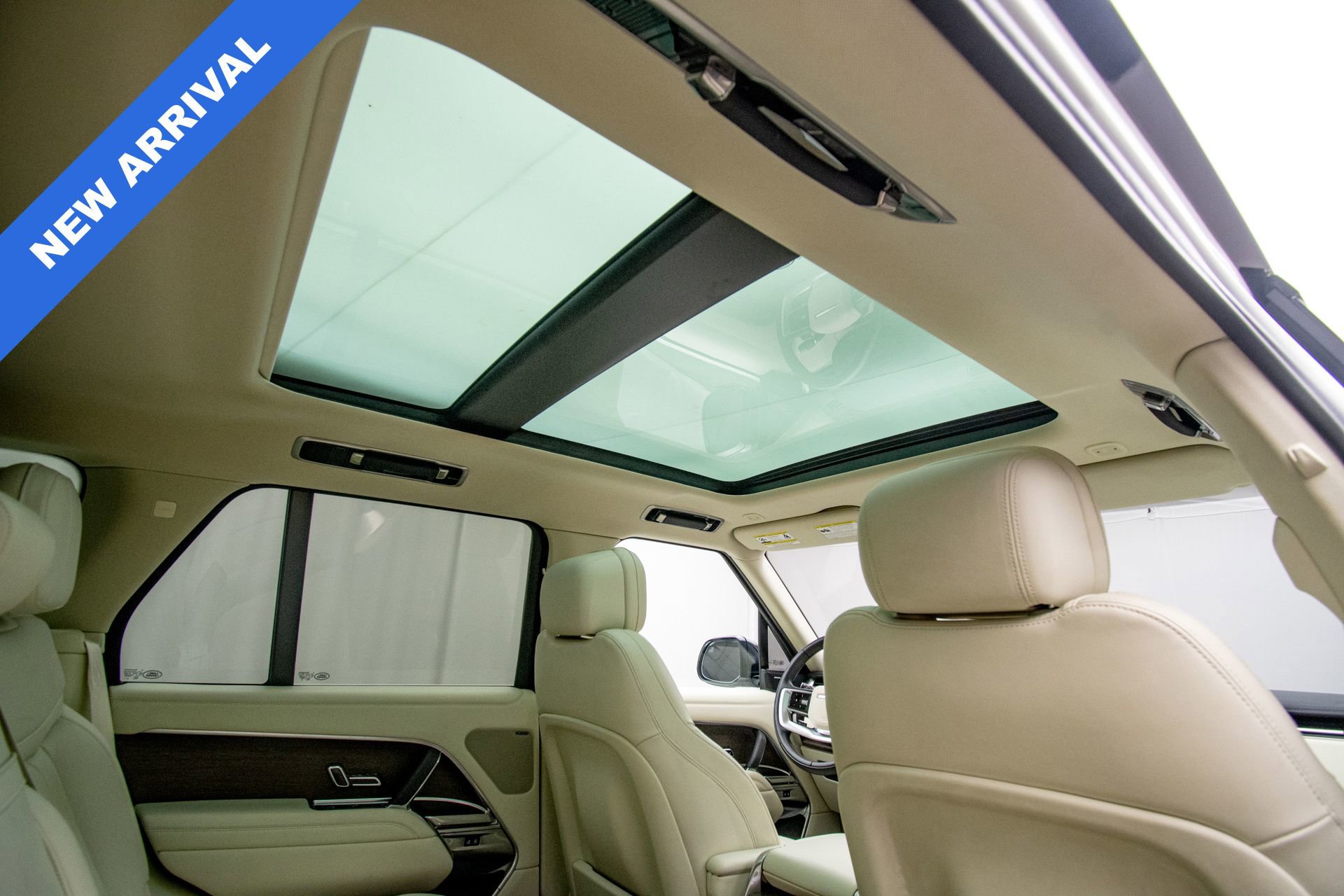 Used 2023 Land Rover Range Rover SE image 22