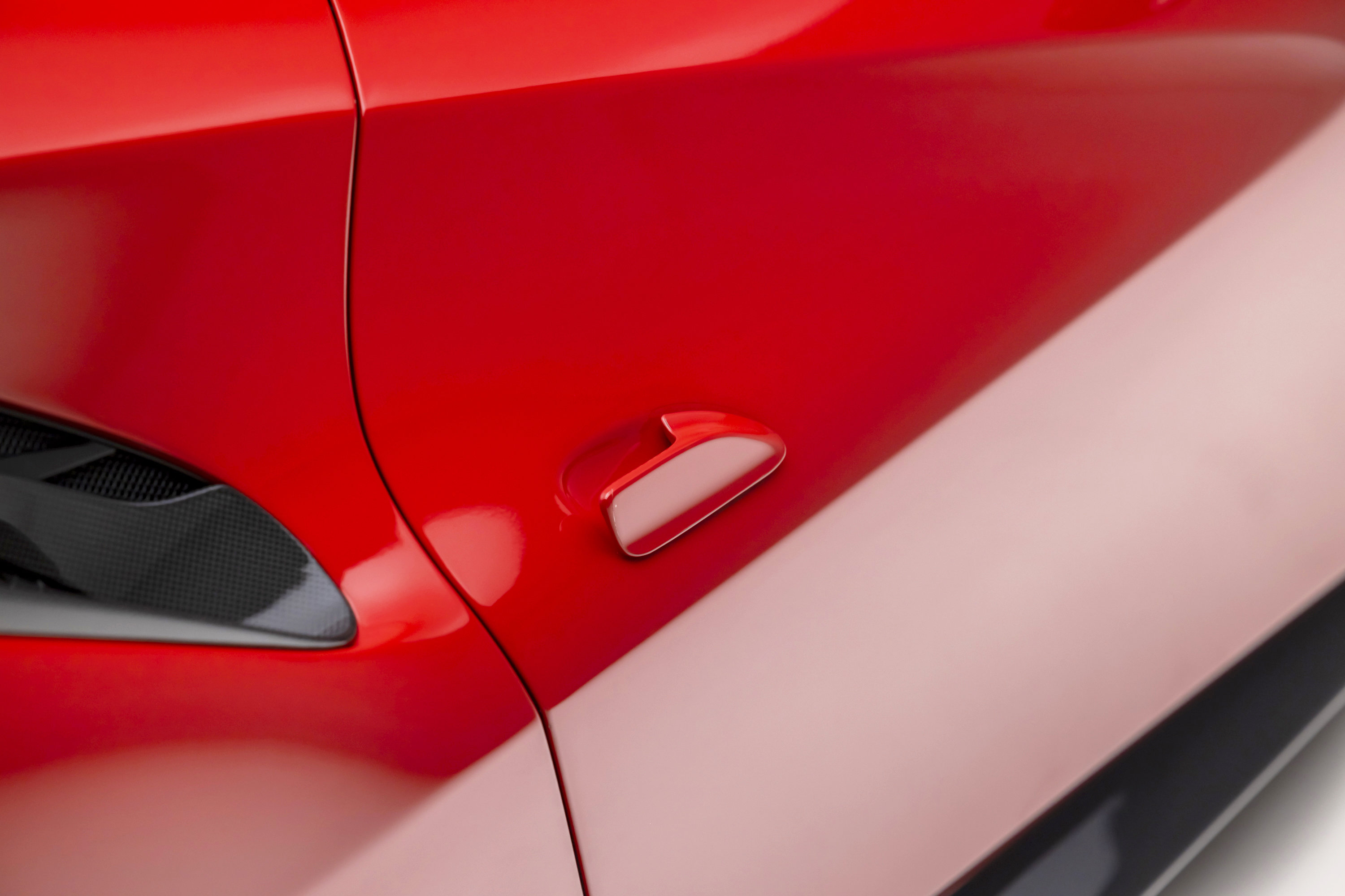 Certified 2020 Ferrari 488 Pista Coupe RWD image 17