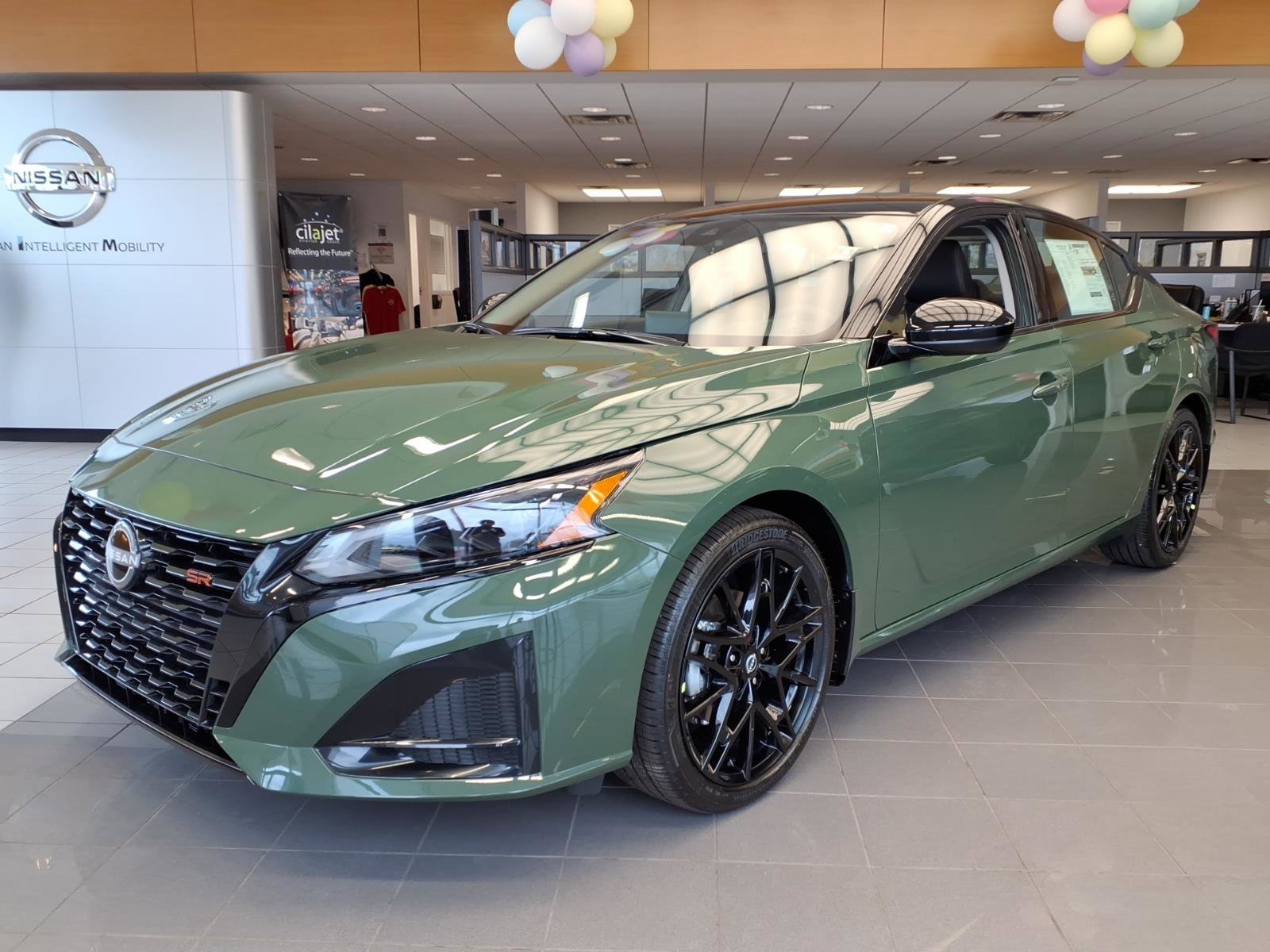 New 2026 Nissan Altima 2.5 SR image 3