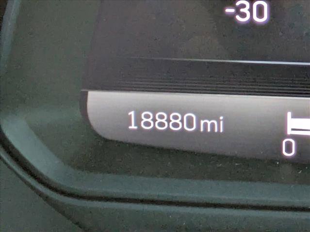 Used 2025 Cadillac CT4 Premium Luxury image 12