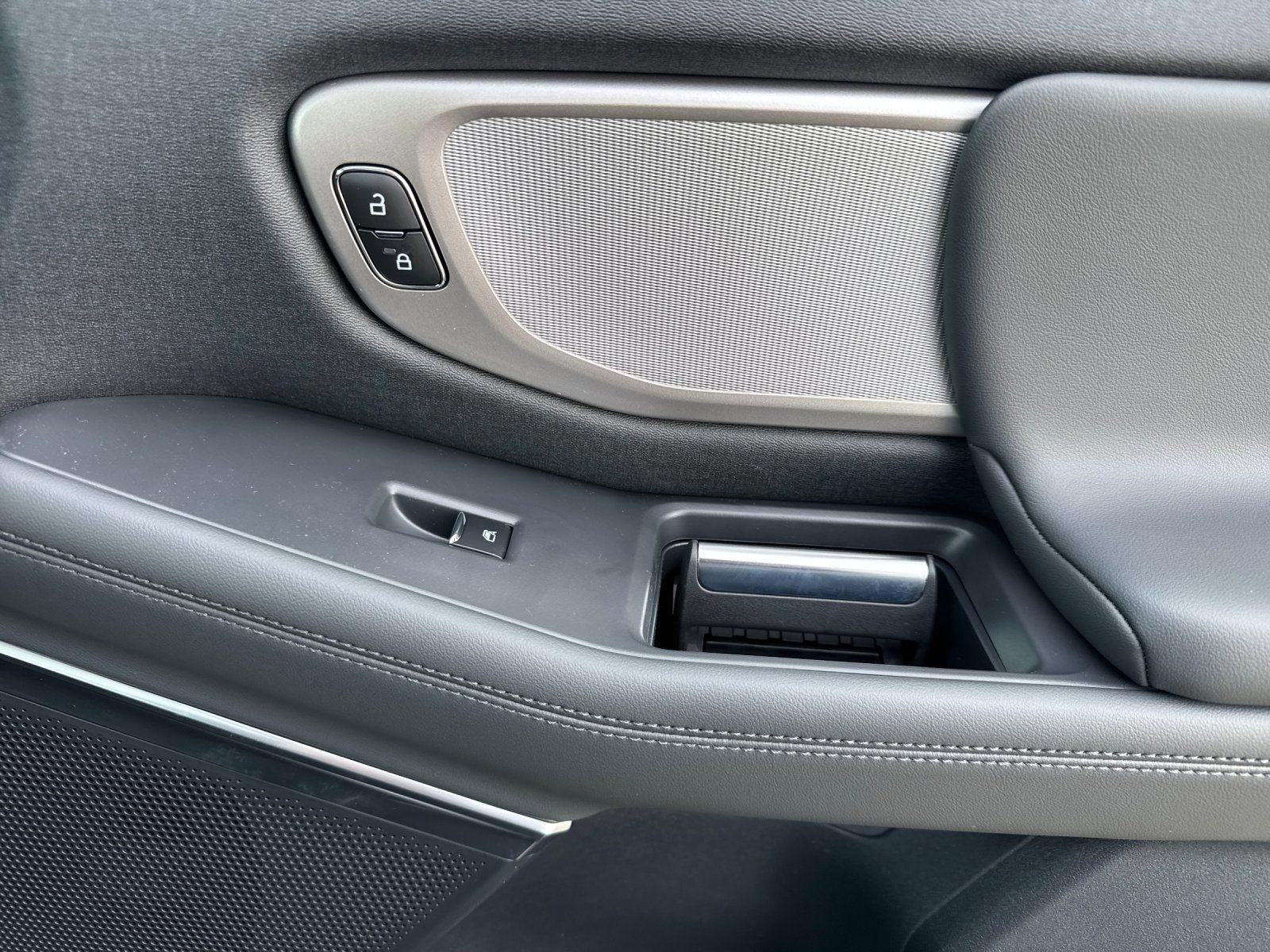 New 2026 Ford Expedition Active image 20