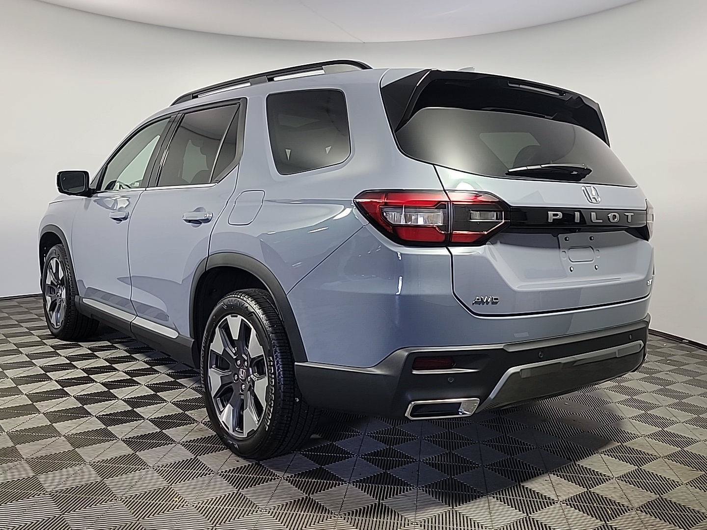 Certified 2026 Honda Pilot Elite image 10