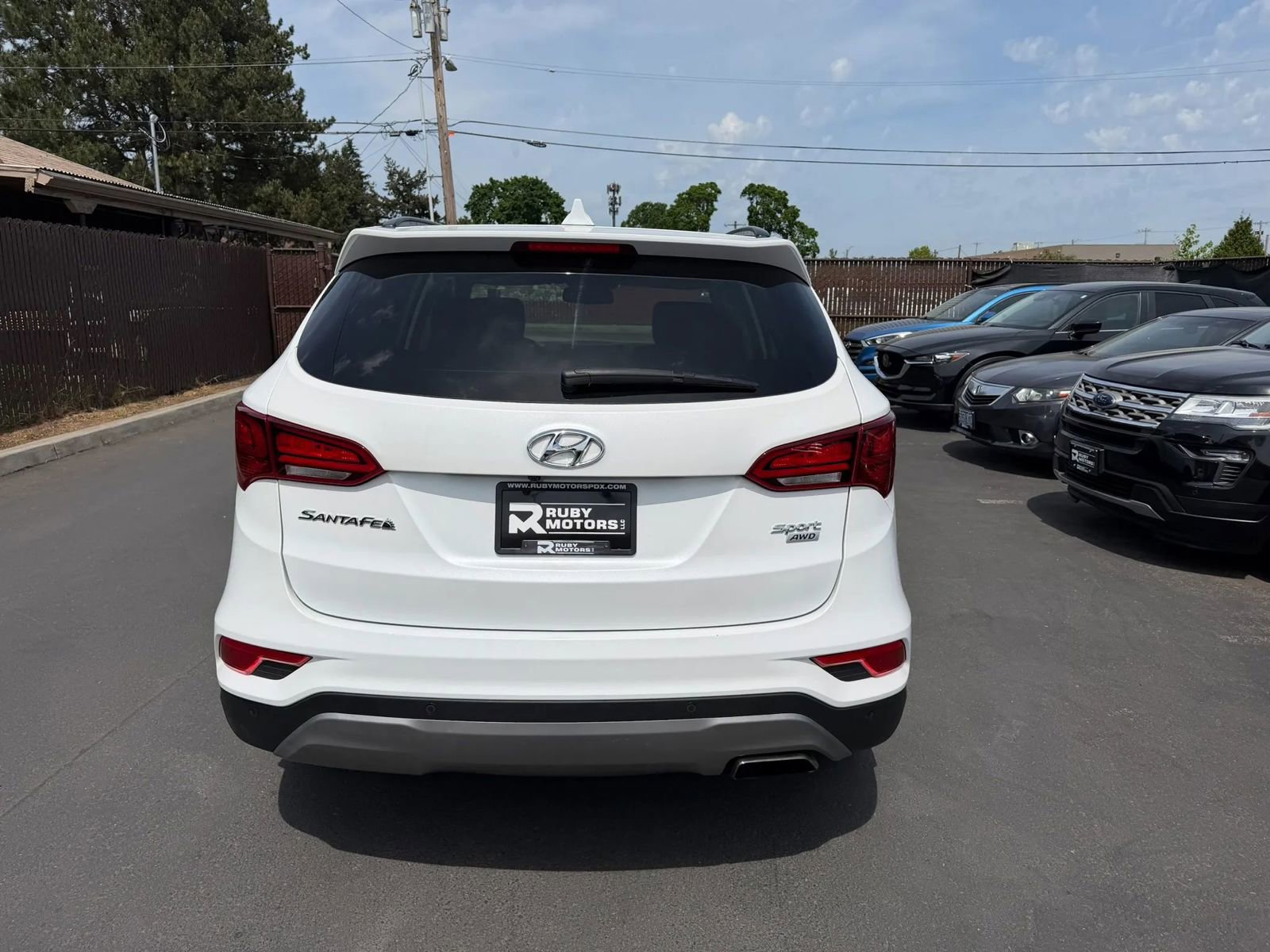 Used 2018 Hyundai Santa Fe Sport w/ 2.4L Tech Package 04 AWD/4WD image 5