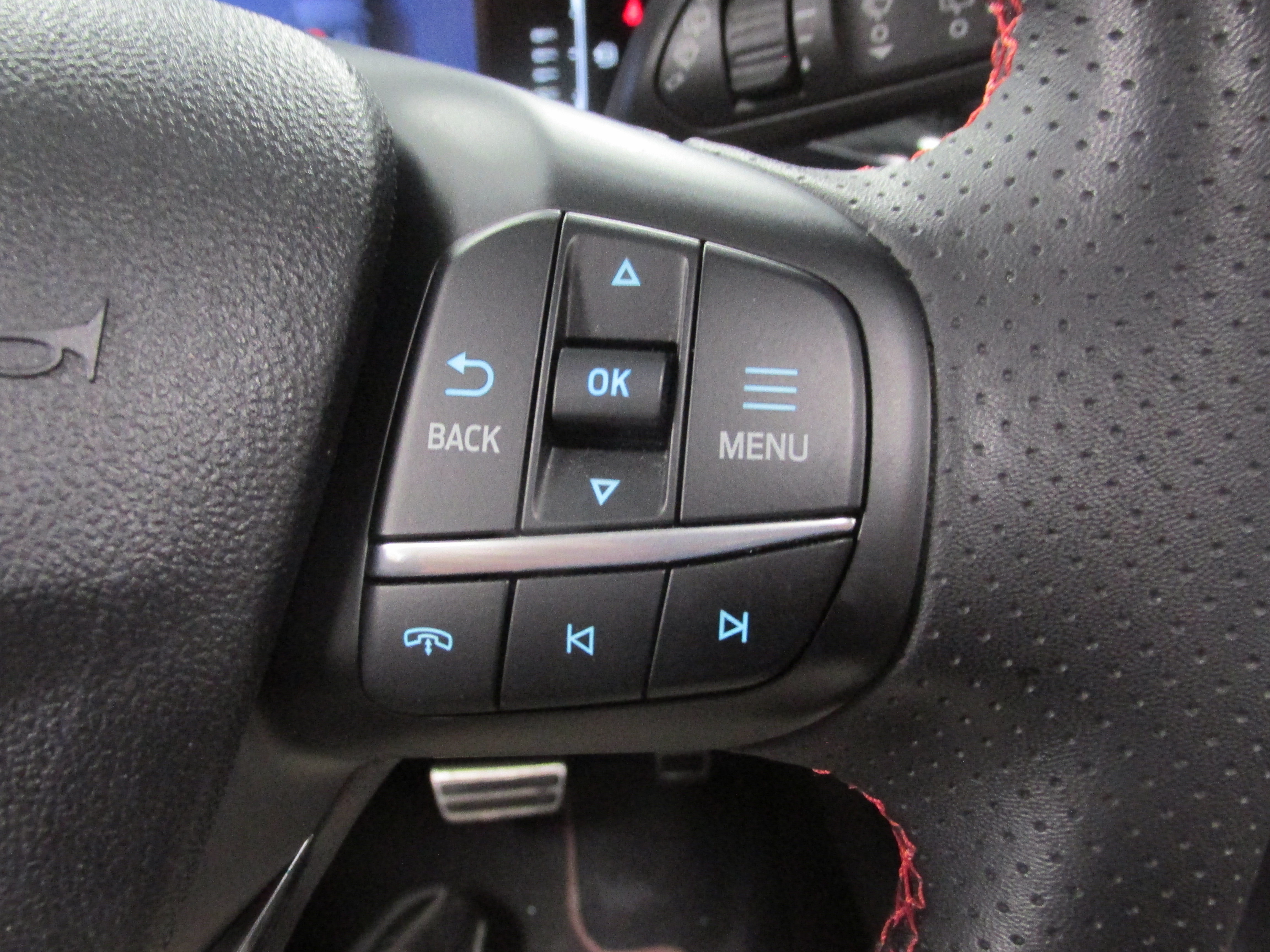 Used 2023 Ford Escape ST-Line w/ Tech Pack #1 AWD/4WD image 35