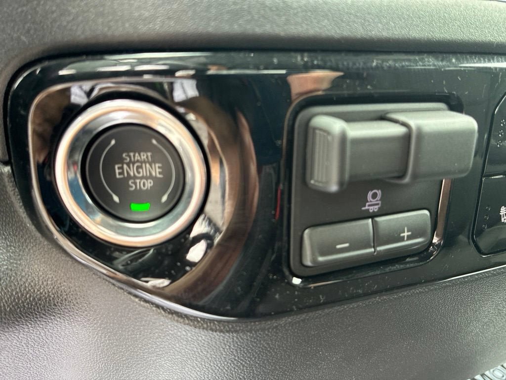 New 2026 Chevrolet Silverado 1500 RST AWD/4WD image 15