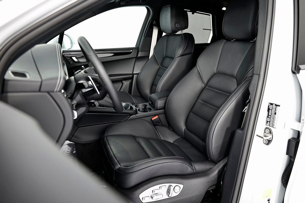 New 2026 Porsche Macan S AWD/4WD image 24