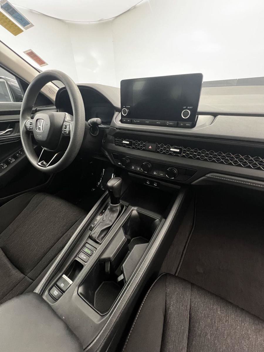 Certified 2023 Honda Accord EX image 23