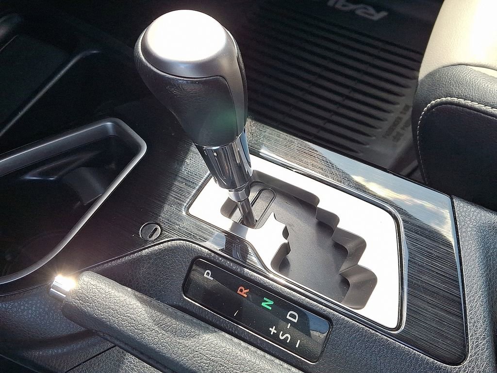 Used 2018 Toyota RAV4 Limited w/ All Weather Liner Package image 16