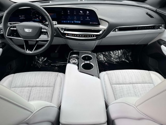 Certified 2024 Cadillac Lyriq Sport AWD/4WD image 15