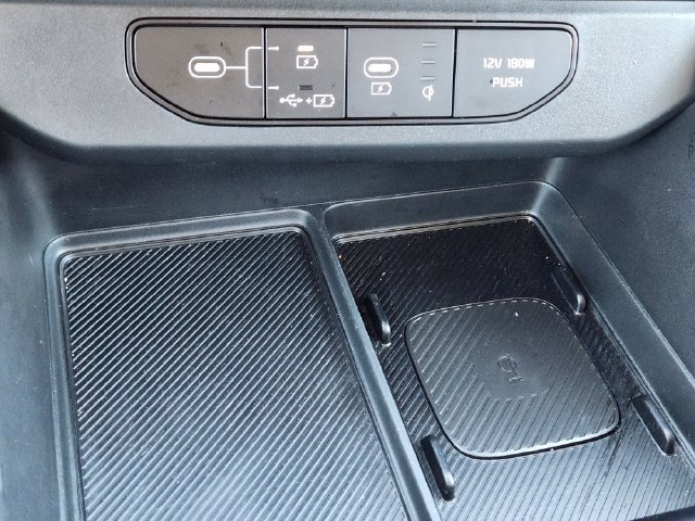Certified 2026 Kia Carnival SX w/ SX Dark Edition Package FWD image 20