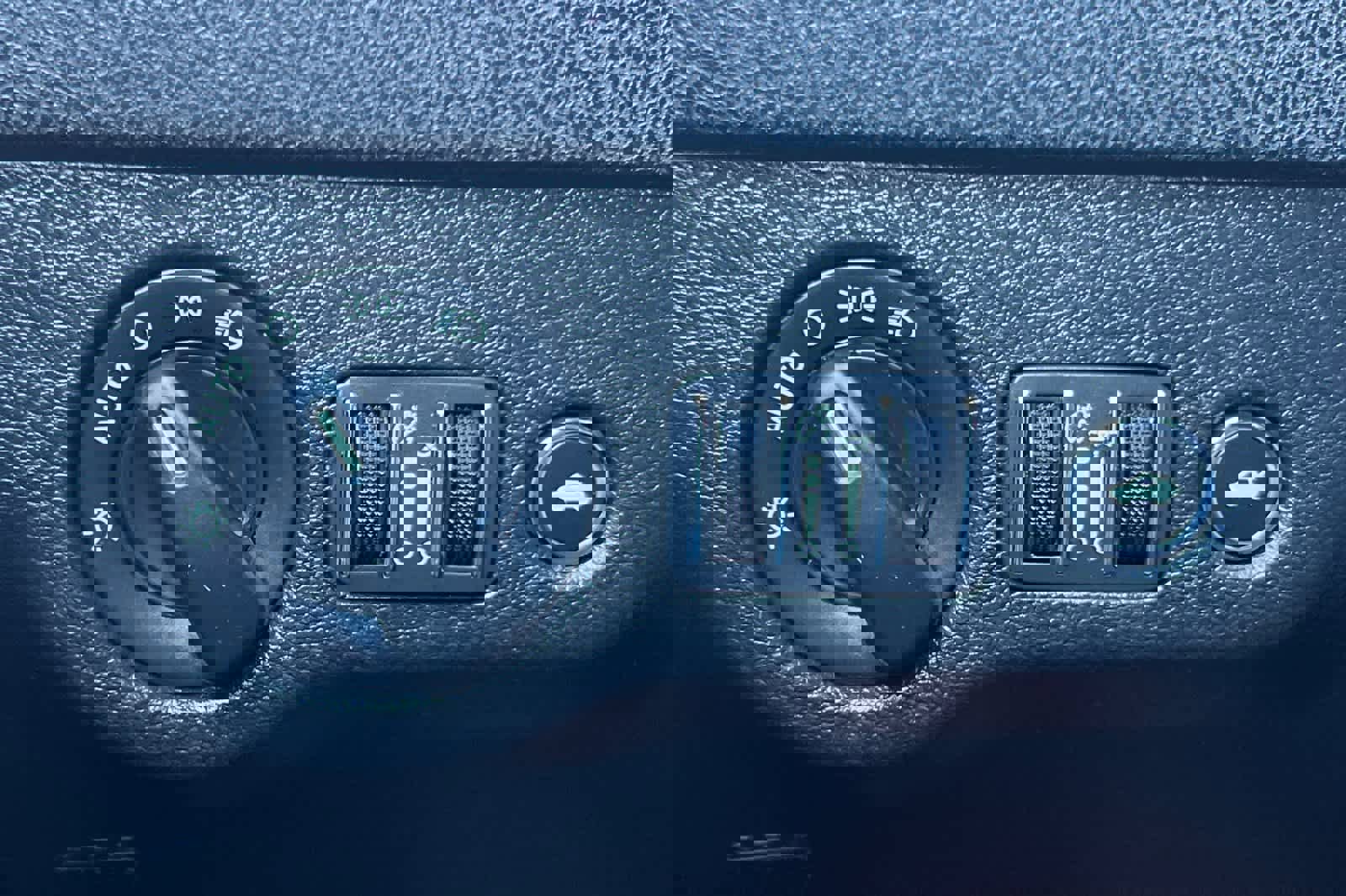 Used 2020 Dodge Charger SXT image 29