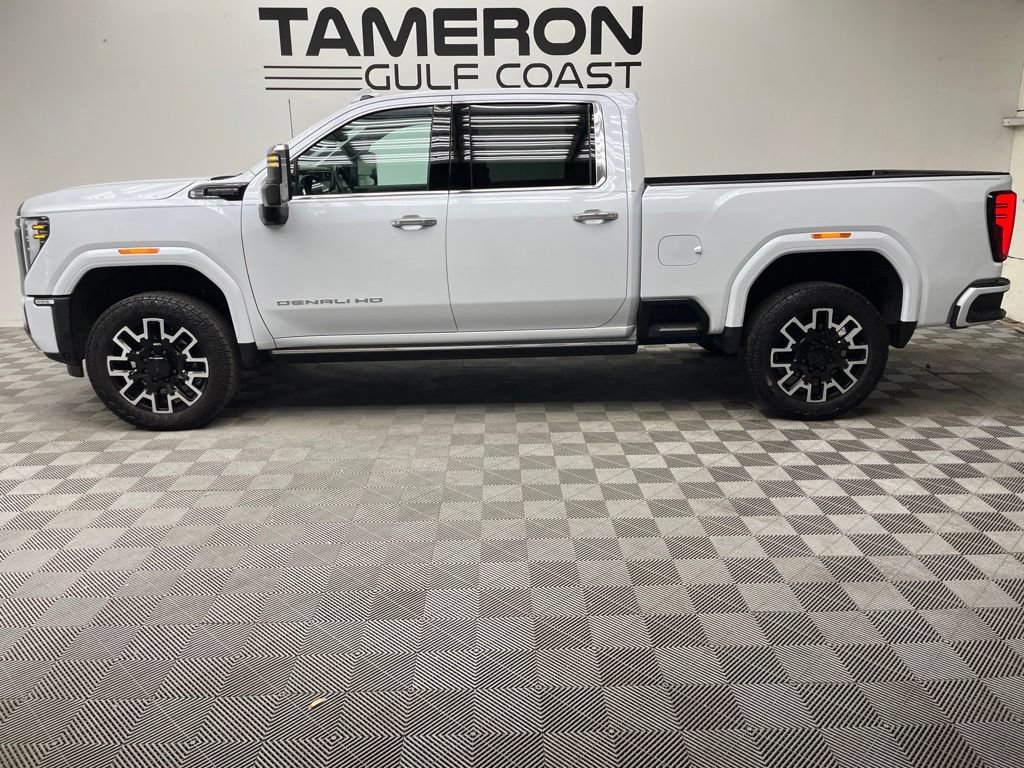 Used 2026 GMC Sierra 2500 Denali Ultimate AWD/4WD image 4